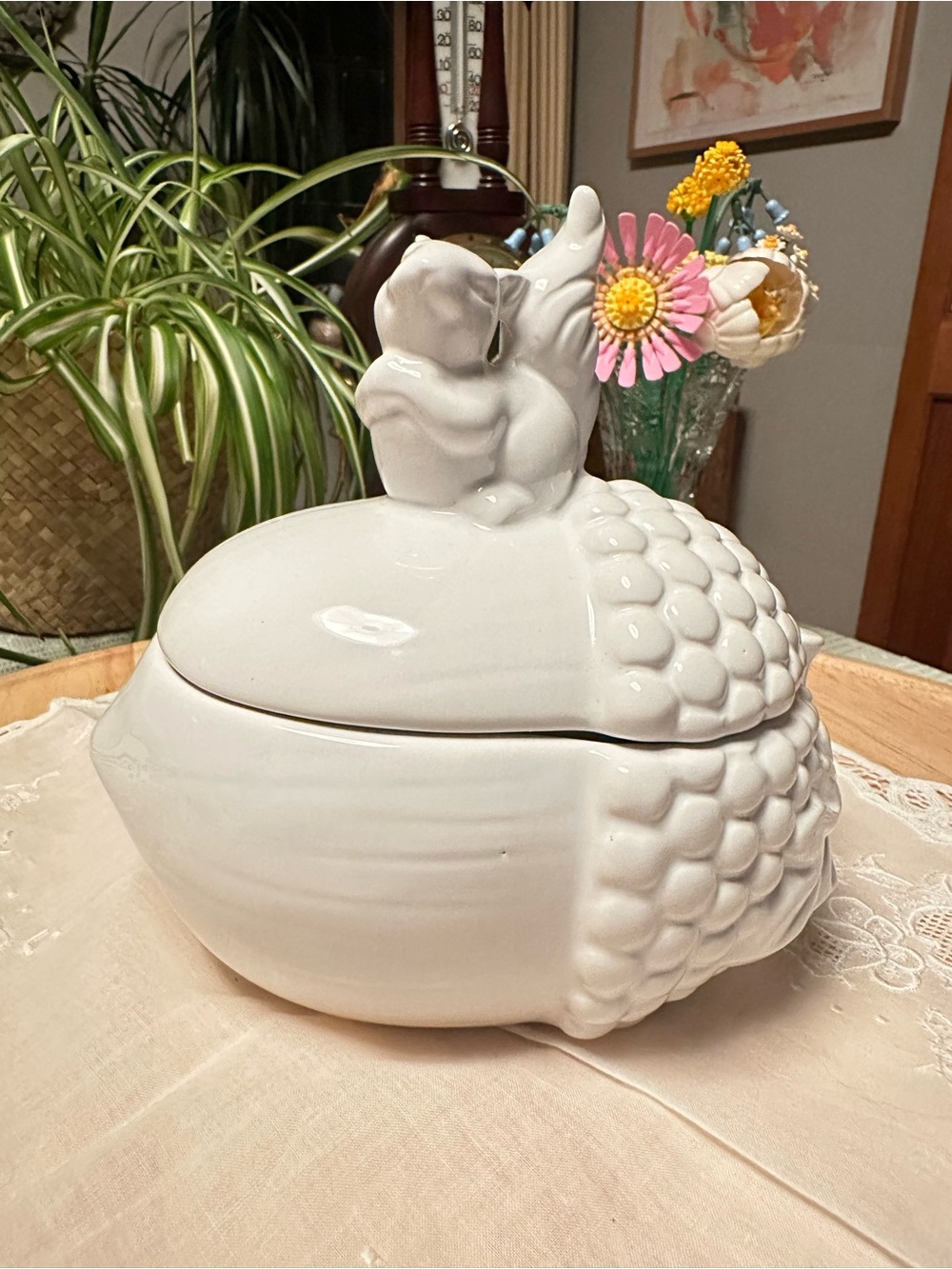 Elements White Ceramic Squirrel Acorn Cookie Jar Fall Woodland Decor